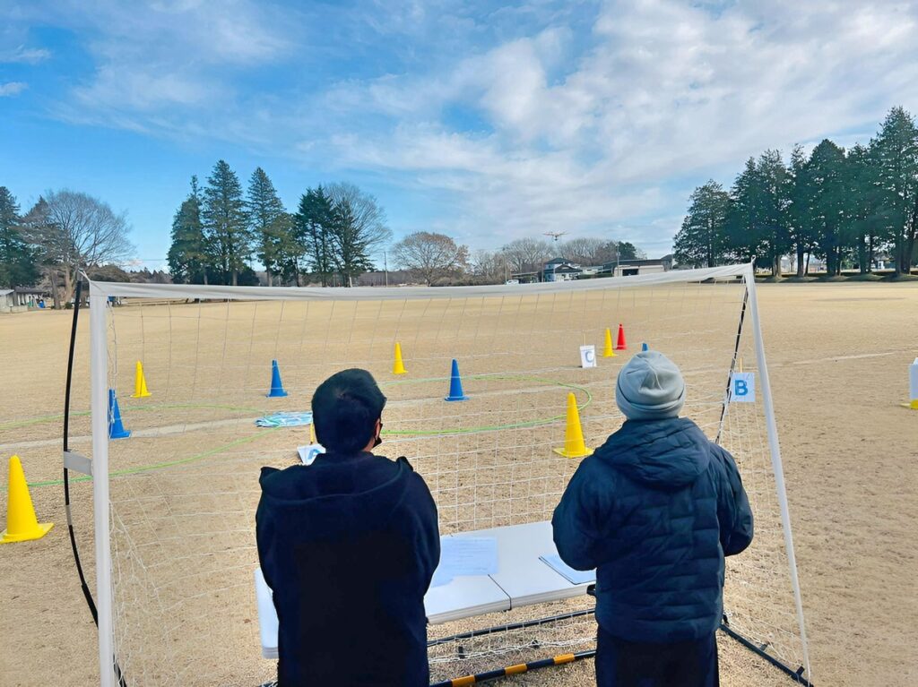 C地点までの距離は仰角入れて13m。合わせるのが至難の業。さらに風速対応も忘れちゃいけません