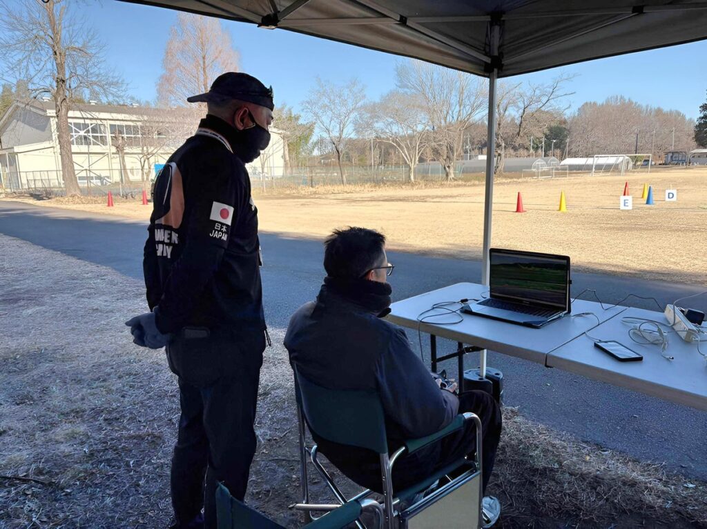 朝イチフライトシュミレーターはウォーミングアップです。気温が低いため指先の感覚を研ぎ澄まします