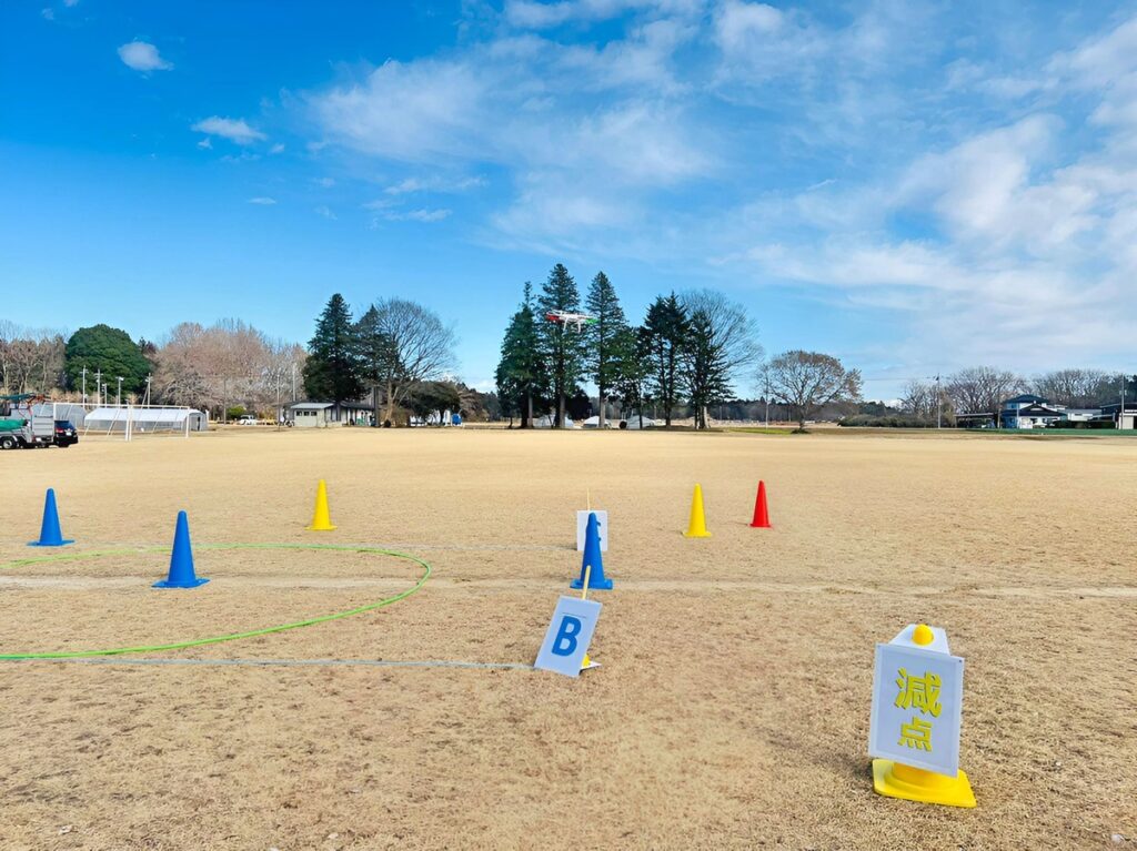 北北西の風1.6m/sを必死に堪えちゅう。滞空では機体が傾き出します。耐えに耐え忍びます