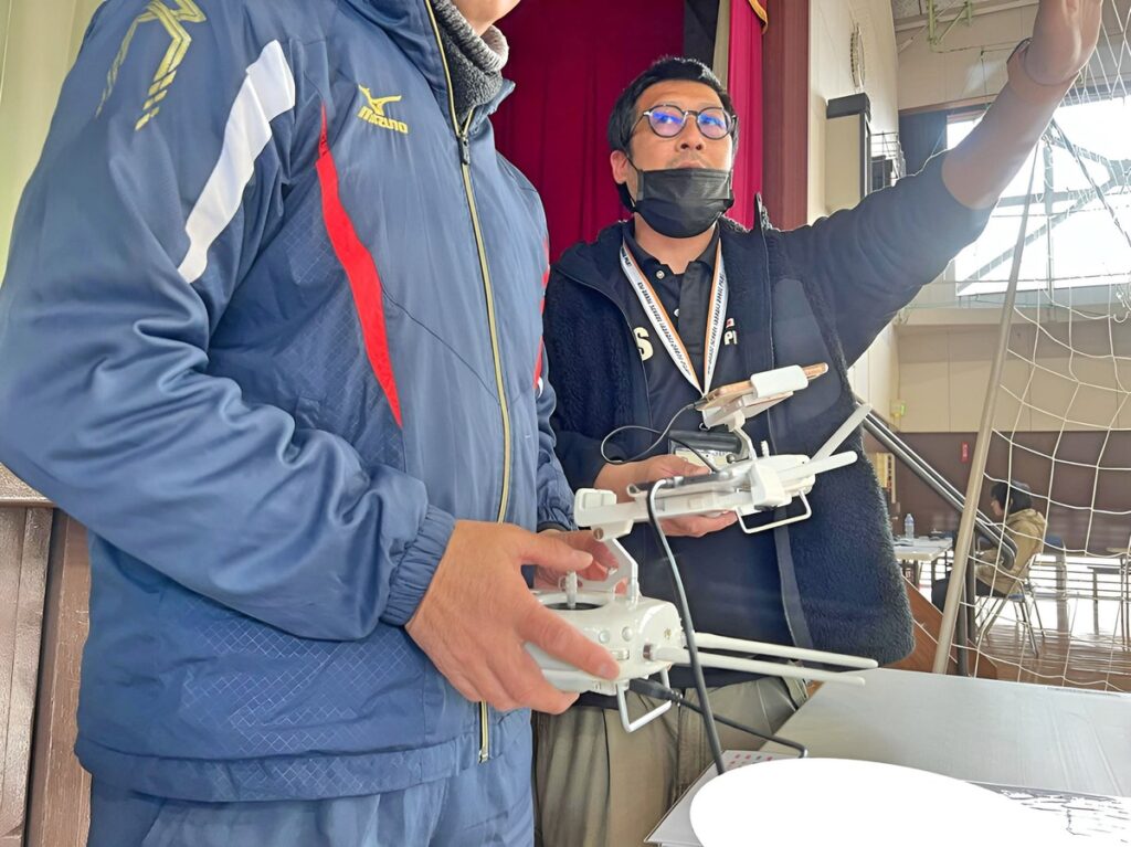 十時飛行からスクエア飛行（四角飛行）へ。高度3.5m移動になる事から距離感、空間認識の壁に当たります