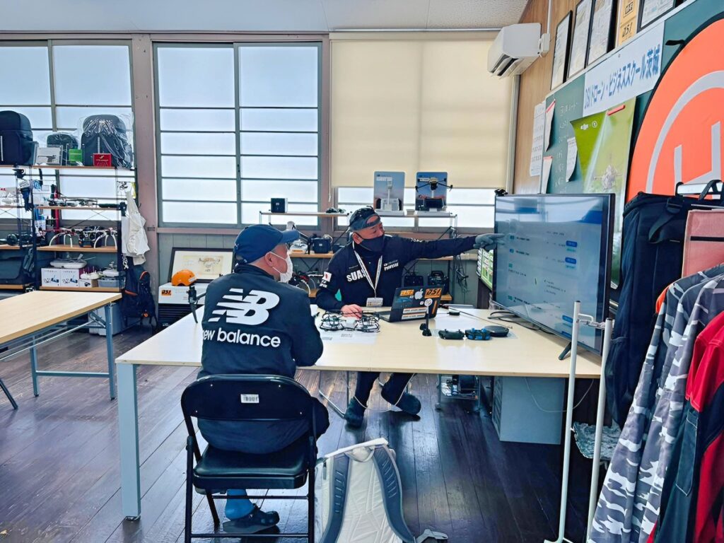 一等免許について詳細を説明。取得が目的にならないよう今後のドローン発展予想も併せて解説いたしました