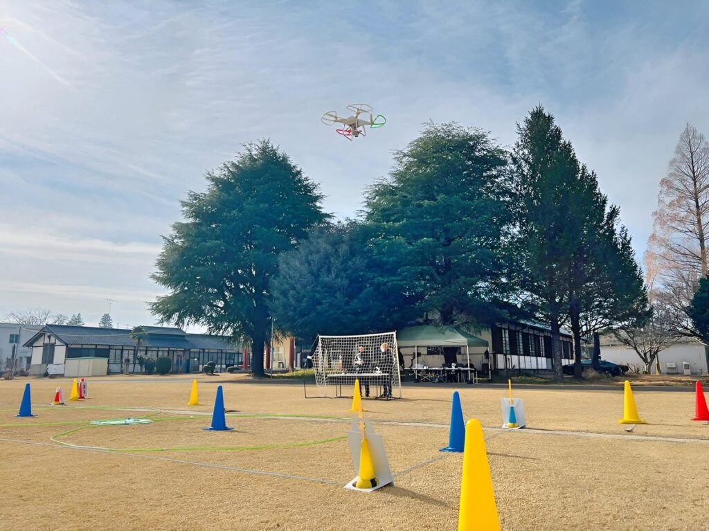 高度変化を伴うスクエア飛行。高度を的確に上下降するため風速を読むタイミング難しい飛行