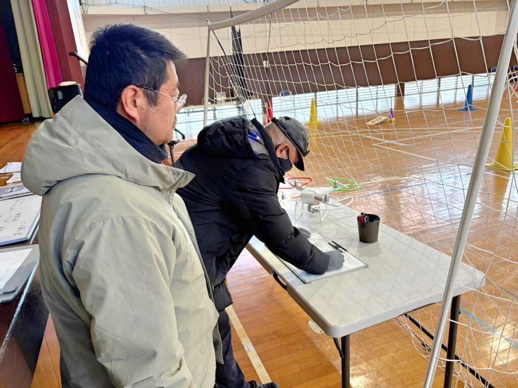 「日常点検記録」「飛行後記録」記入漏れを確認します。不正確、漏れ等は減点（-10点）になります