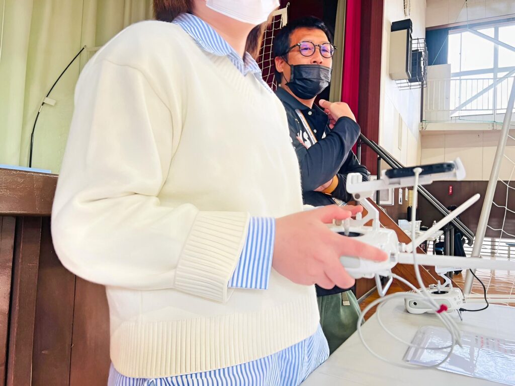 ATTI飛行中。手動コードに切り替えての飛行は当て舵操舵が求められる高難度飛行です