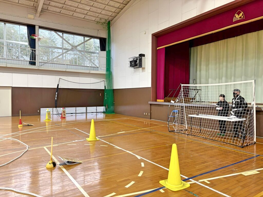 「実技審査」異常事態における緊急着陸。高度3.5m上昇後、ATTIモード(手動切替)にて左右飛行