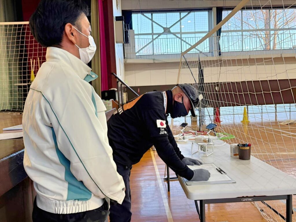 「日常点検記録」「飛行後記録」記入漏れを確認します。不正確、漏れ等は減点（-10点）になります