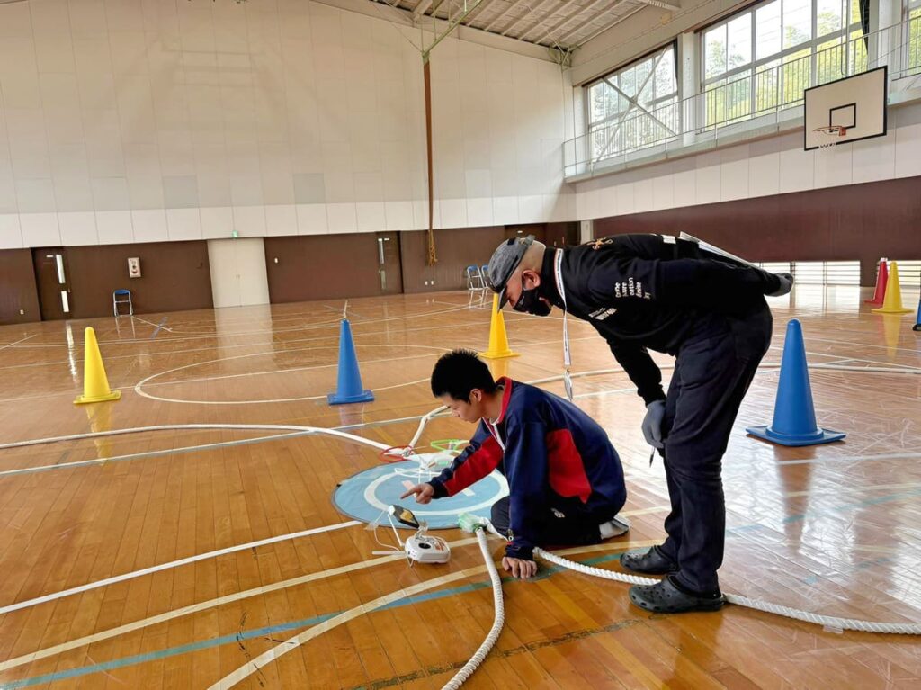 「飛行前点検・システム」パラメーター確認。リモートID・スティックモード・バッテリー残量・セルの目視