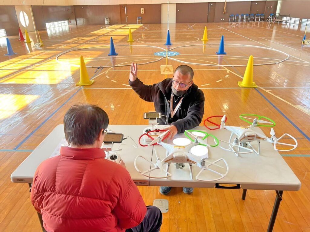 ドローン機動性について力説。入力は微操舵が求められるため特性を知ることはとても大事です