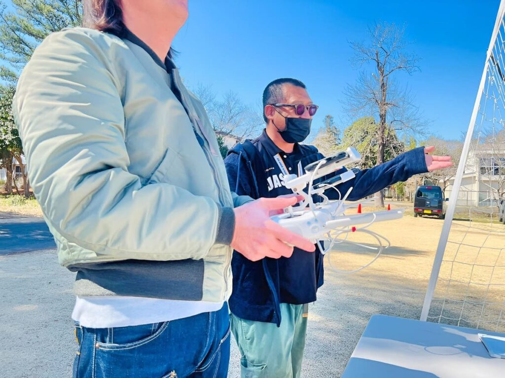 ドローン機動性から体験。その後、二等モード、・一等モードの飛行体験