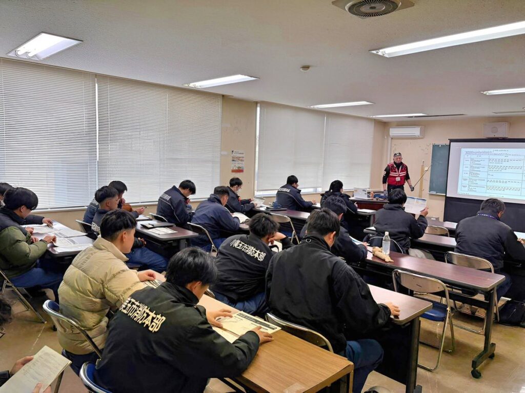 ドローン国家資格更新講習の学科講義|航空法と安全運航を学ぶ無人航空機操縦士技能証明更新講習|DSIドローンビジネススクール茨城