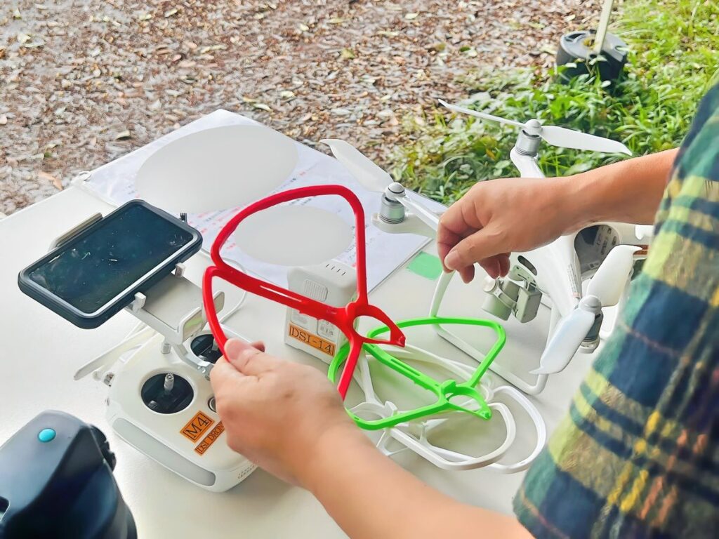 ドローン機体準備とプロペラガード装着|無人航空機操縦士講習の安全対策トレーニング|DSIドローンビジネススクール茨城