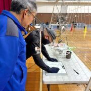 「日常点検記録」「飛行後記録」記入漏れ確認の様子