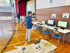 実技・シュミレーター・飛行前後点検・三つのブース